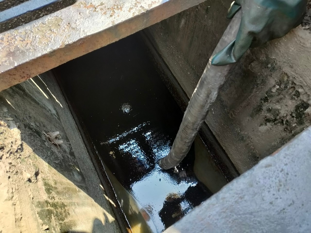 河川水溝汙染緊急清除