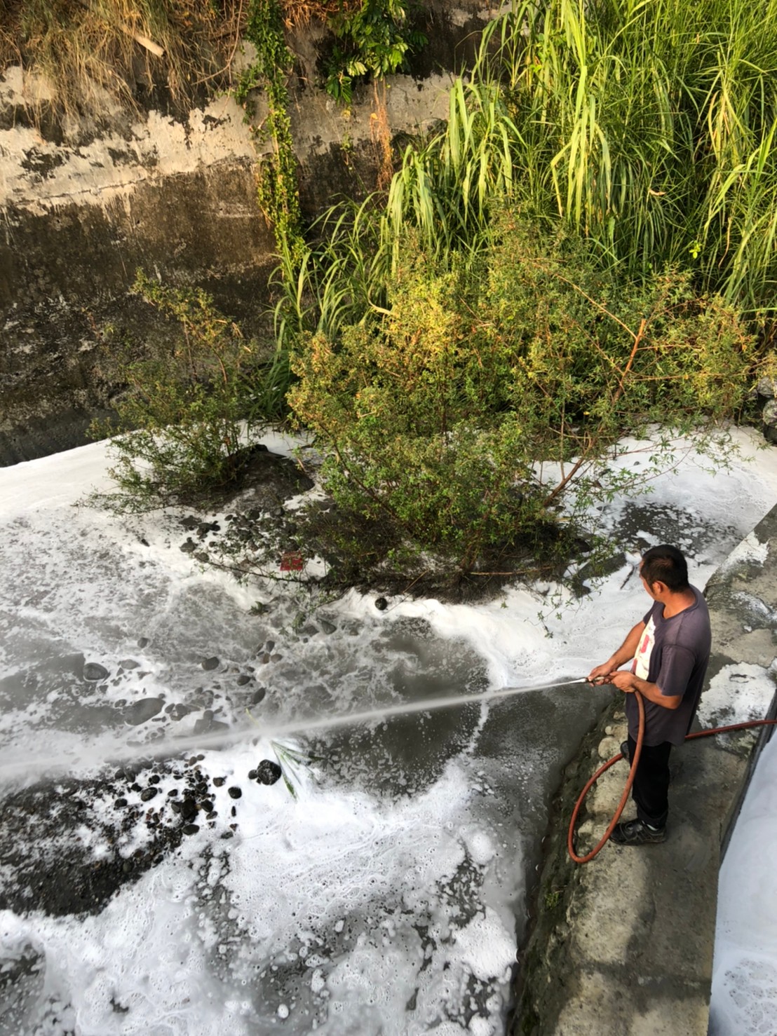 河川水溝汙染緊急清除