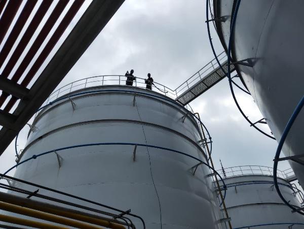 淳品實業氯乙烯化學槽清洗