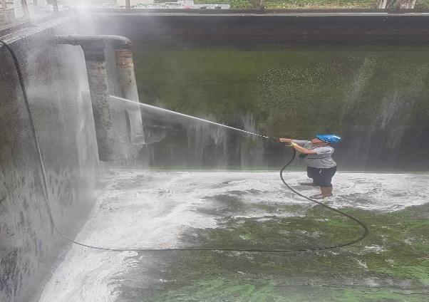 大潭電廠廢水槽清洗