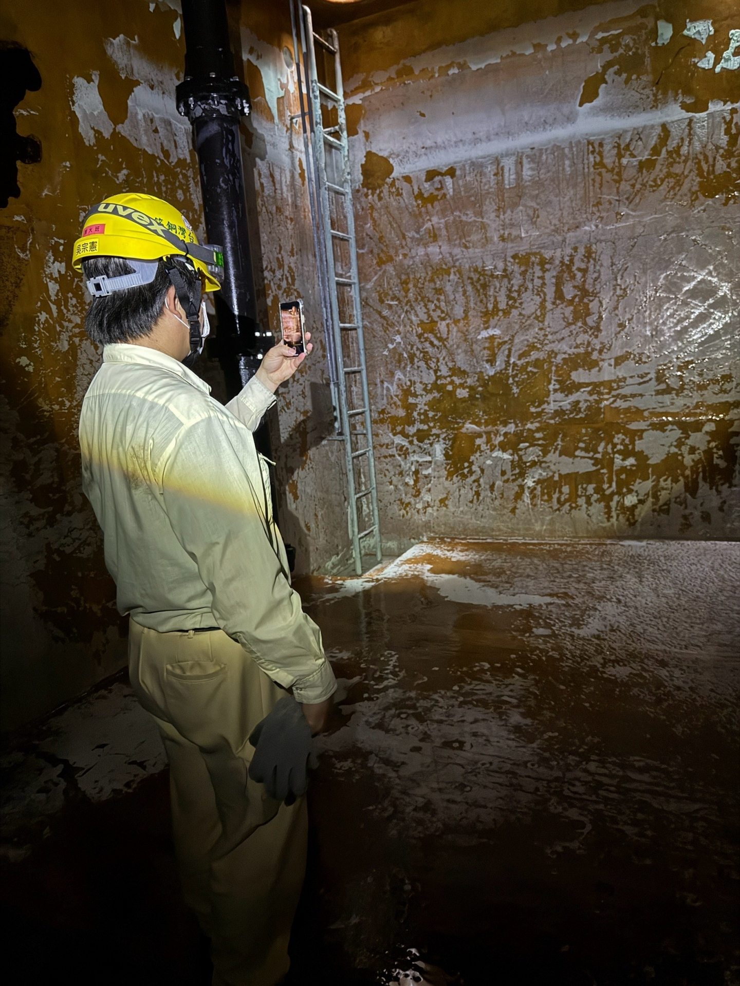 台灣銅箔原水槽清理
