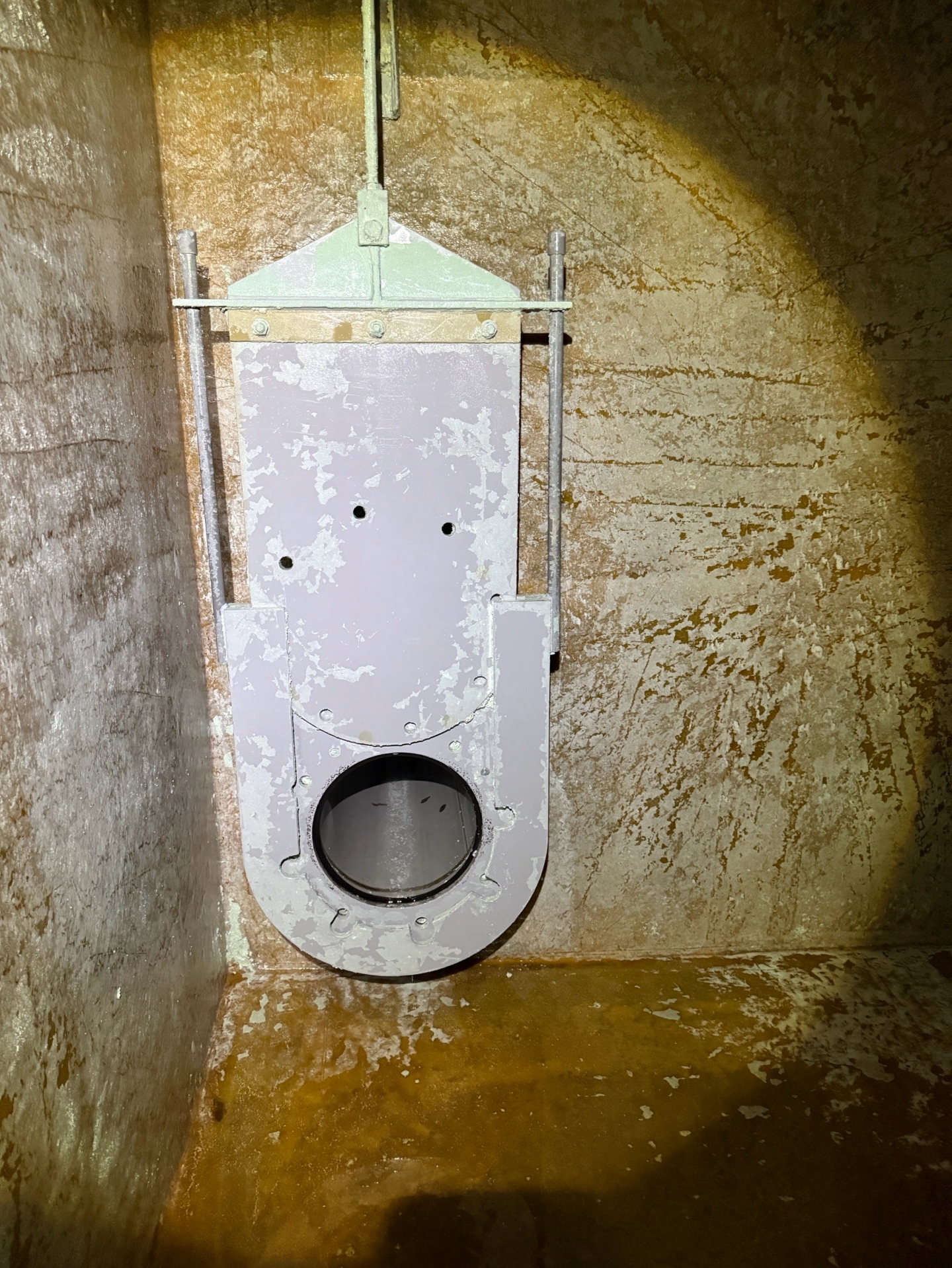 台灣銅箔原水槽清理