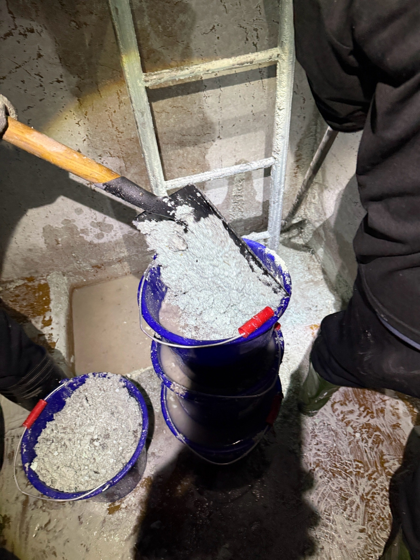 台灣銅箔原水槽清理